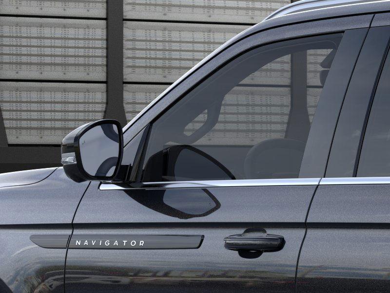 new 2025 Lincoln Navigator car, priced at $119,835