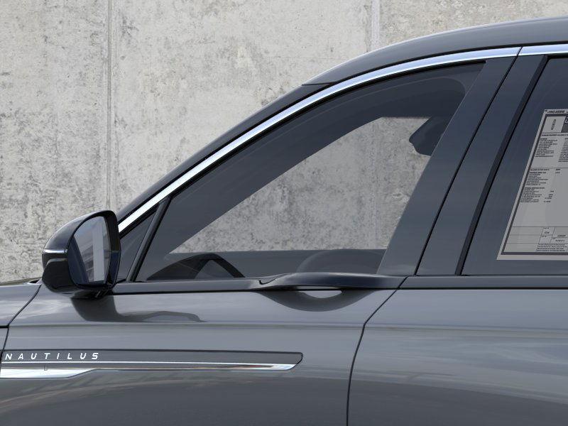 new 2025 Lincoln Nautilus car