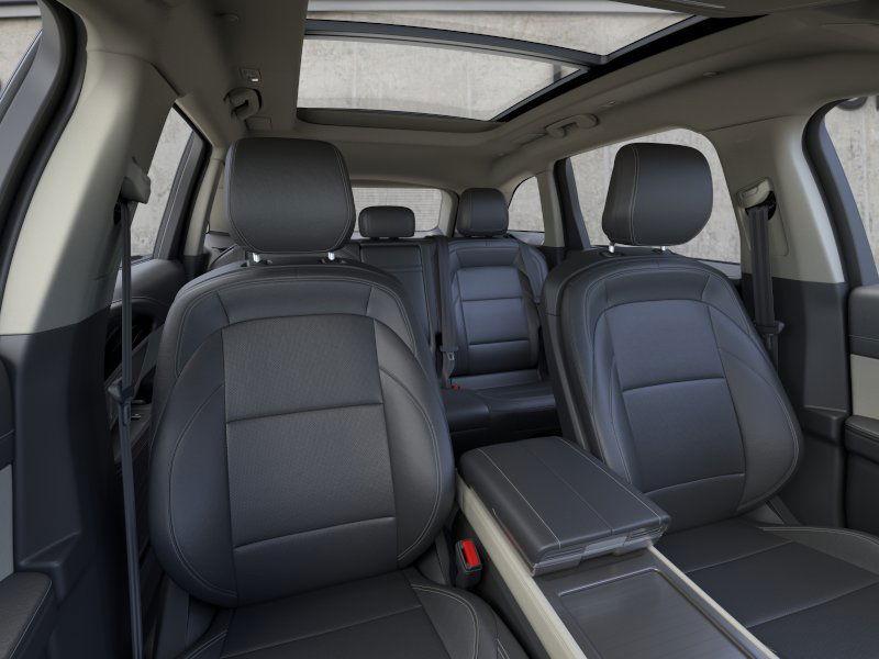 new 2025 Lincoln Nautilus car