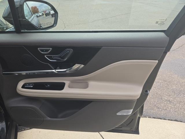 used 2023 Lincoln Corsair car, priced at $35,900