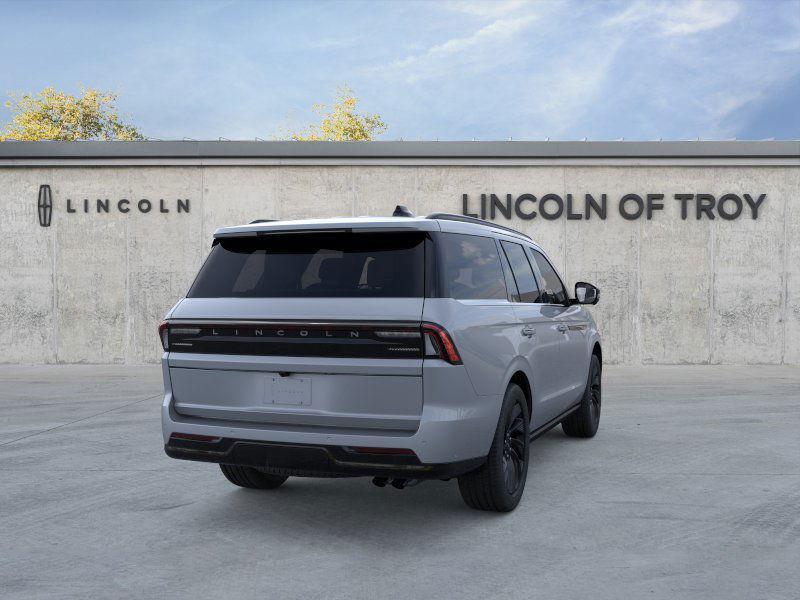 new 2025 Lincoln Navigator car, priced at $110,075
