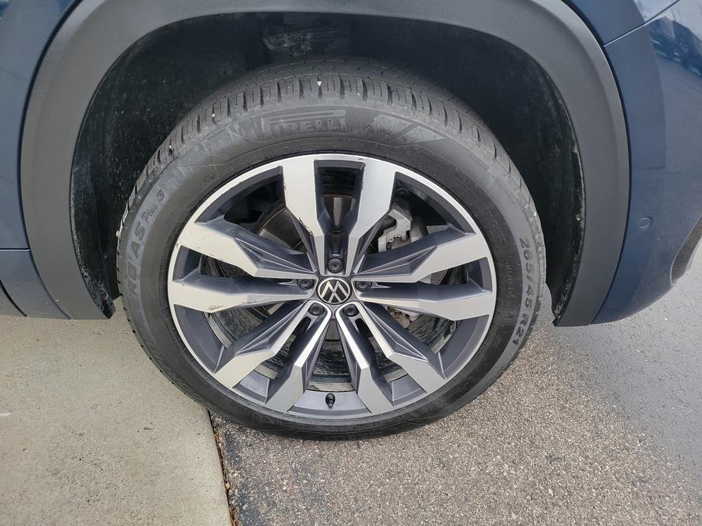 used 2021 Volkswagen Atlas Cross Sport car, priced at $27,800