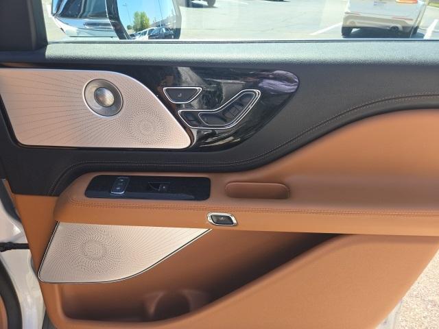 used 2022 Lincoln Aviator car, priced at $53,300
