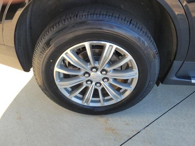 used 2019 Cadillac XT5 car, priced at $18,400