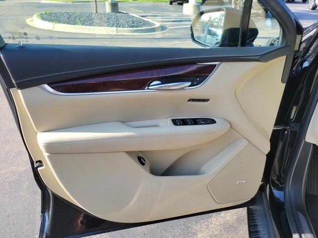 used 2019 Cadillac XT5 car, priced at $18,400