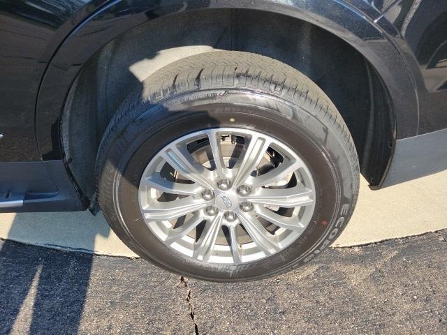 used 2019 Cadillac XT5 car, priced at $18,400