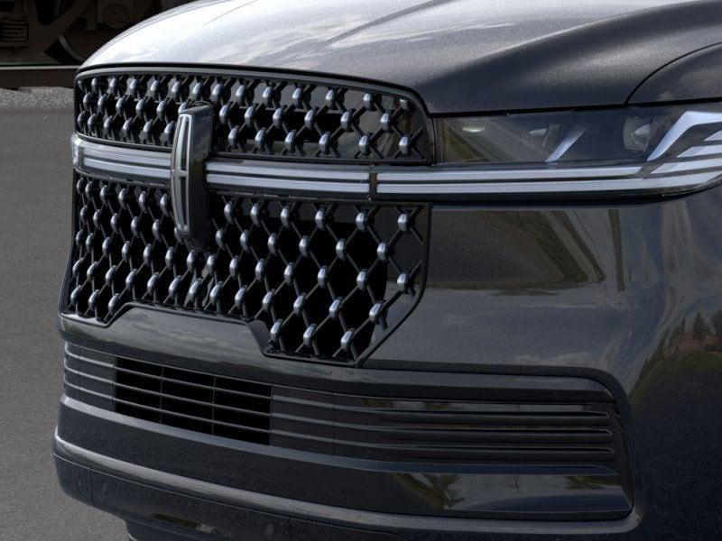 new 2025 Lincoln Navigator car, priced at $118,735