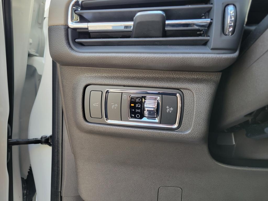 used 2022 Lincoln Corsair car, priced at $30,900