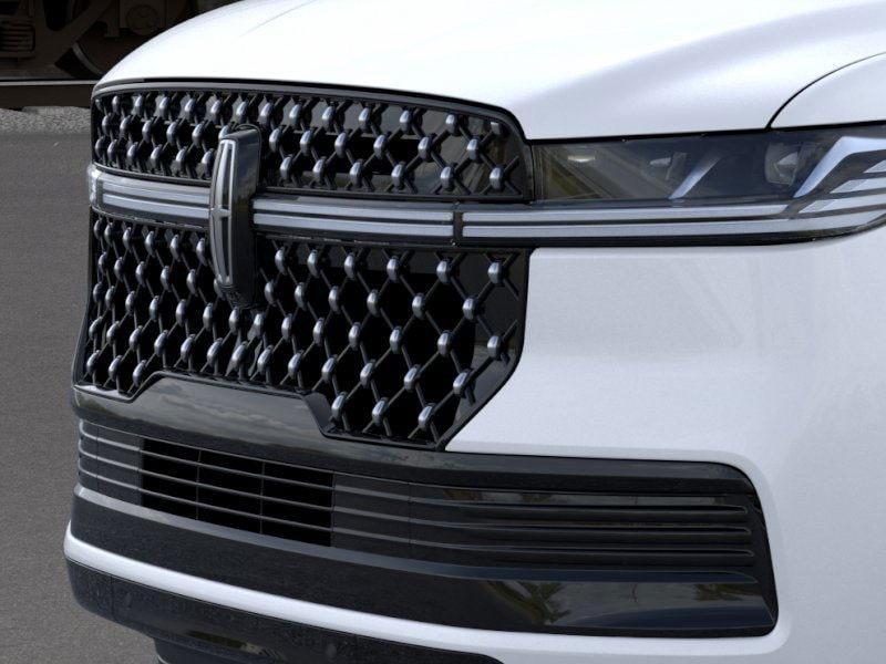 new 2025 Lincoln Navigator car, priced at $119,485