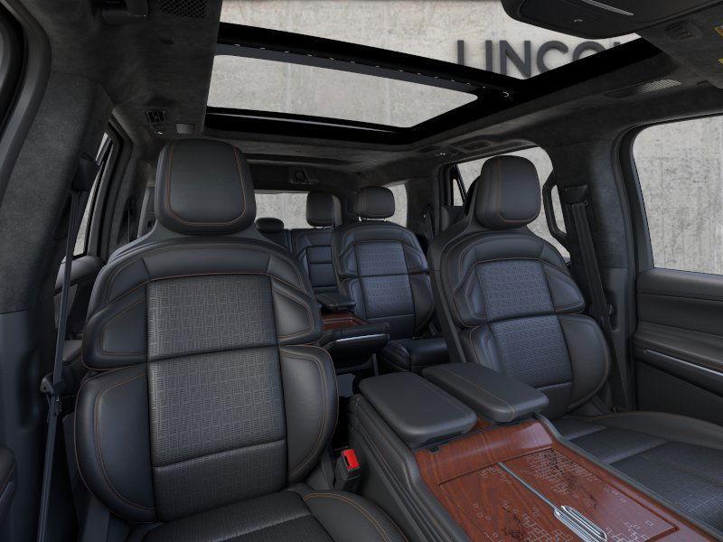 new 2025 Lincoln Navigator car, priced at $119,485