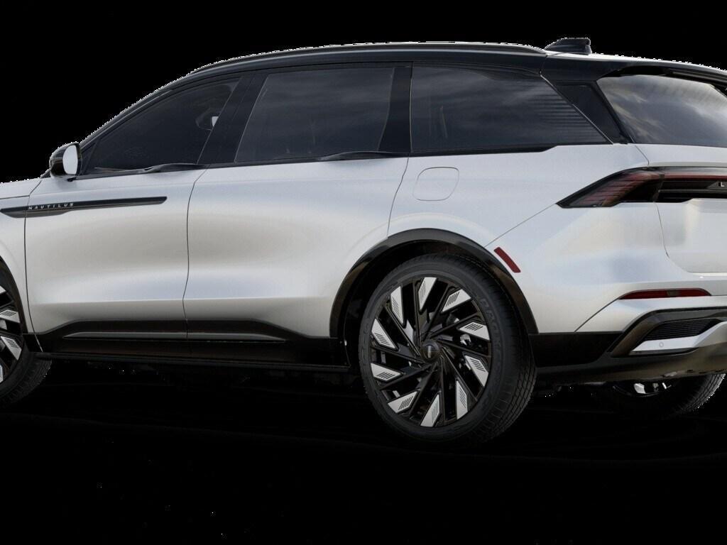 new 2025 Lincoln Nautilus car, priced at $68,850