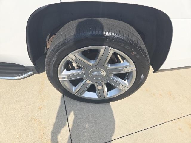 used 2018 Cadillac Escalade car, priced at $27,900
