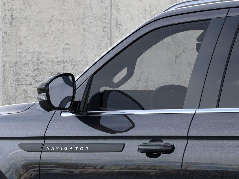 new 2025 Lincoln Navigator car, priced at $118,735