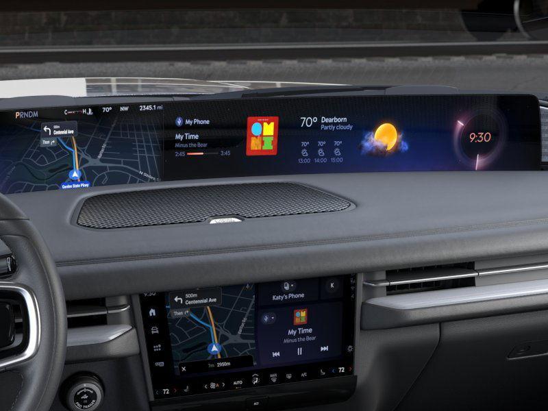 new 2025 Lincoln Navigator car, priced at $108,555
