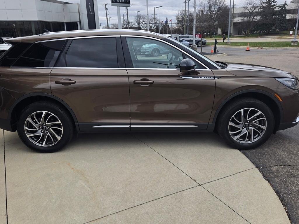used 2022 Lincoln Corsair car, priced at $28,900