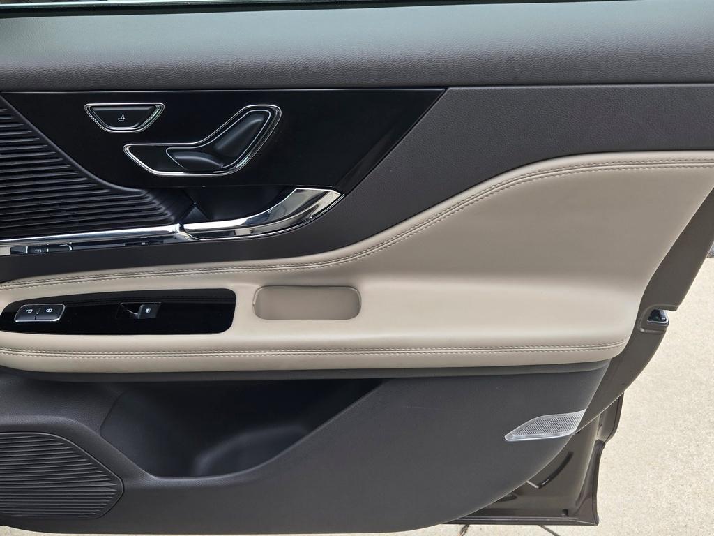 used 2022 Lincoln Corsair car, priced at $28,900