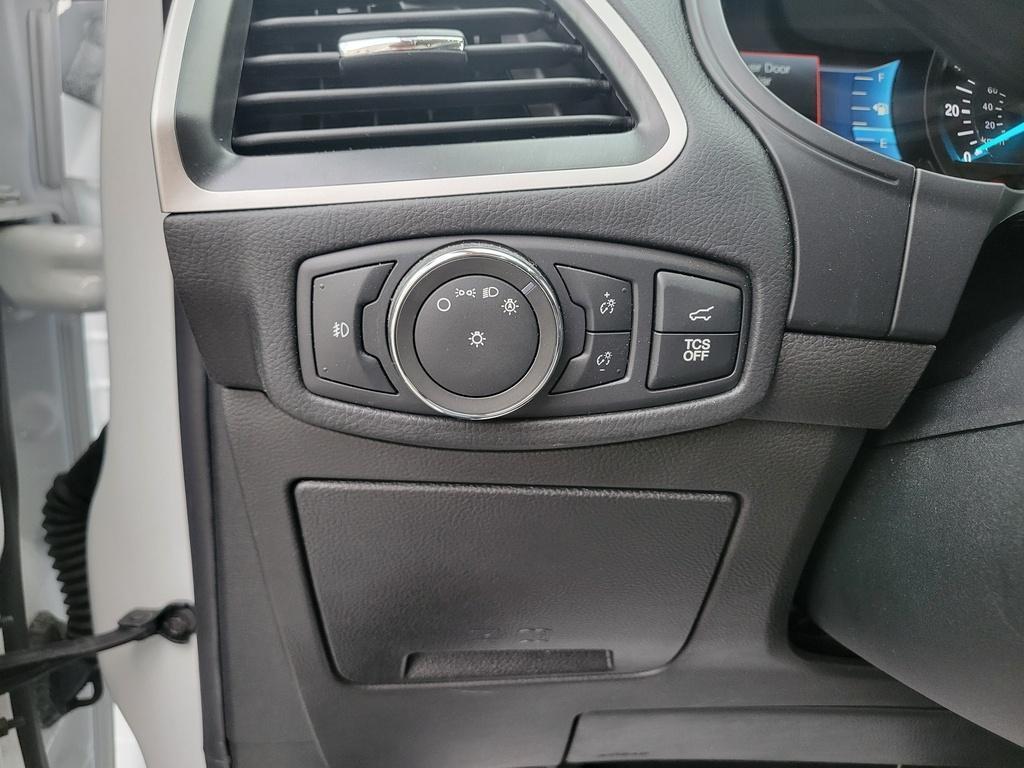 used 2022 Ford Edge car, priced at $23,900