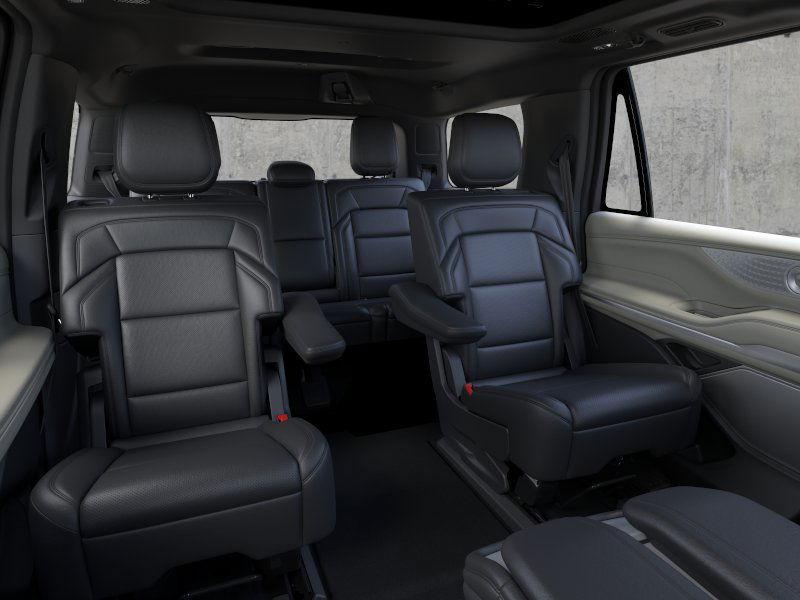 new 2025 Lincoln Navigator car, priced at $104,990