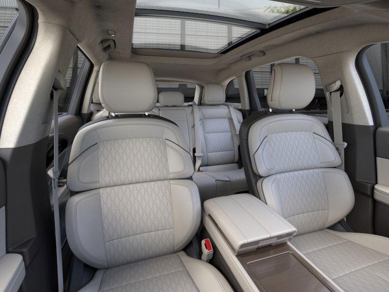 new 2025 Lincoln Nautilus car, priced at $80,040