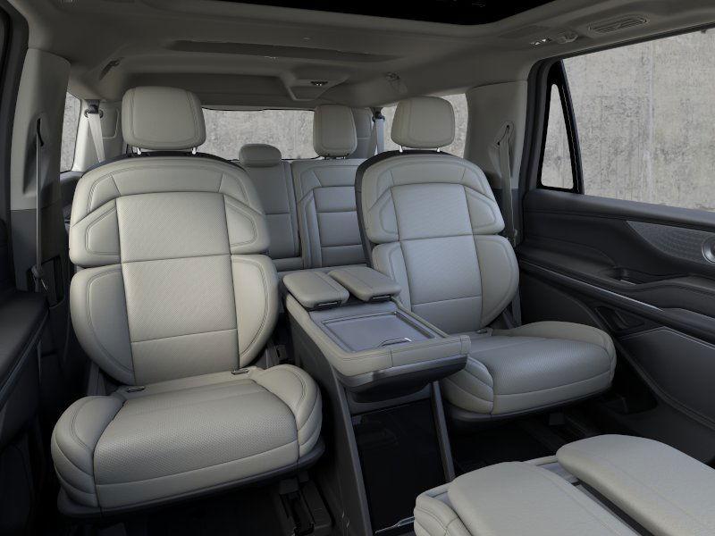 new 2025 Lincoln Navigator L car, priced at $112,400