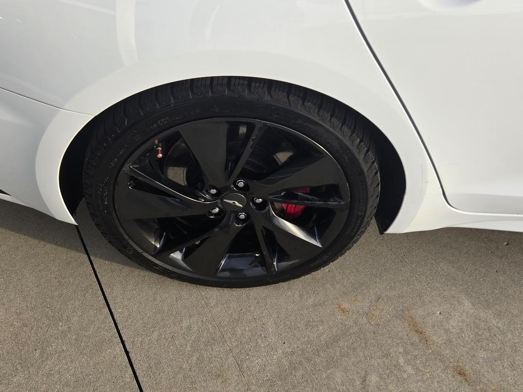 used 2022 Genesis G70 car, priced at $32,000