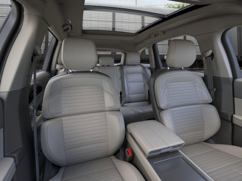 new 2025 Lincoln Nautilus car, priced at $76,375