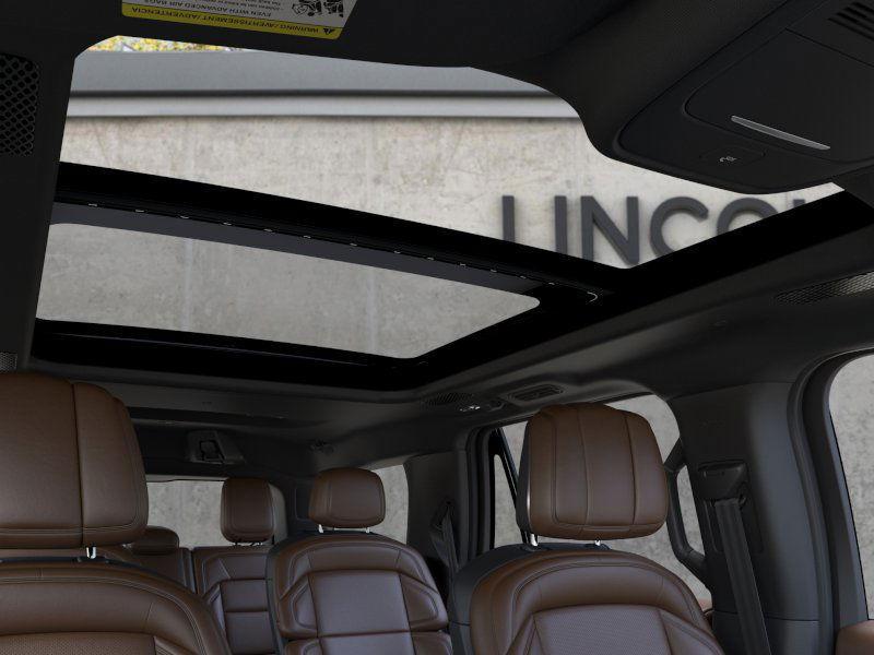 new 2025 Lincoln Navigator car, priced at $108,550