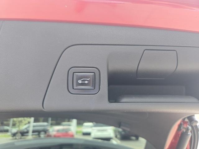 used 2021 Buick Envision car, priced at $25,900