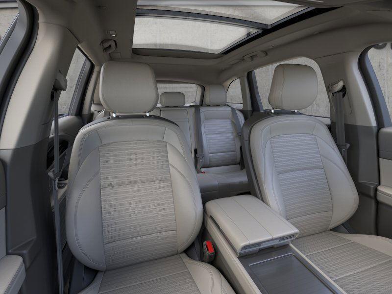 new 2025 Lincoln Nautilus car, priced at $63,100