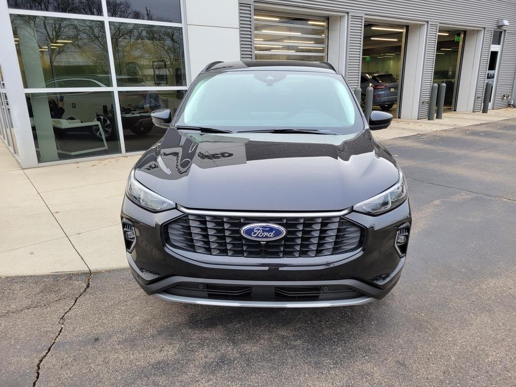 used 2023 Ford Escape car, priced at $25,900