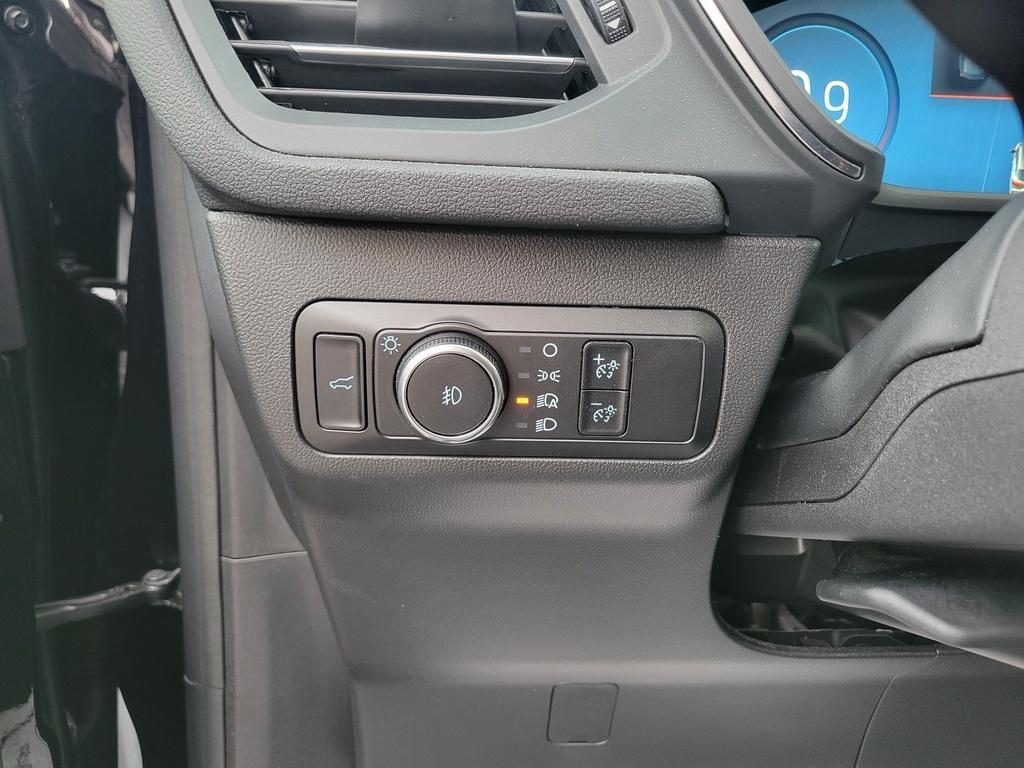 used 2023 Ford Escape car, priced at $25,900