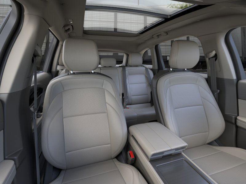 new 2025 Lincoln Nautilus car, priced at $60,915