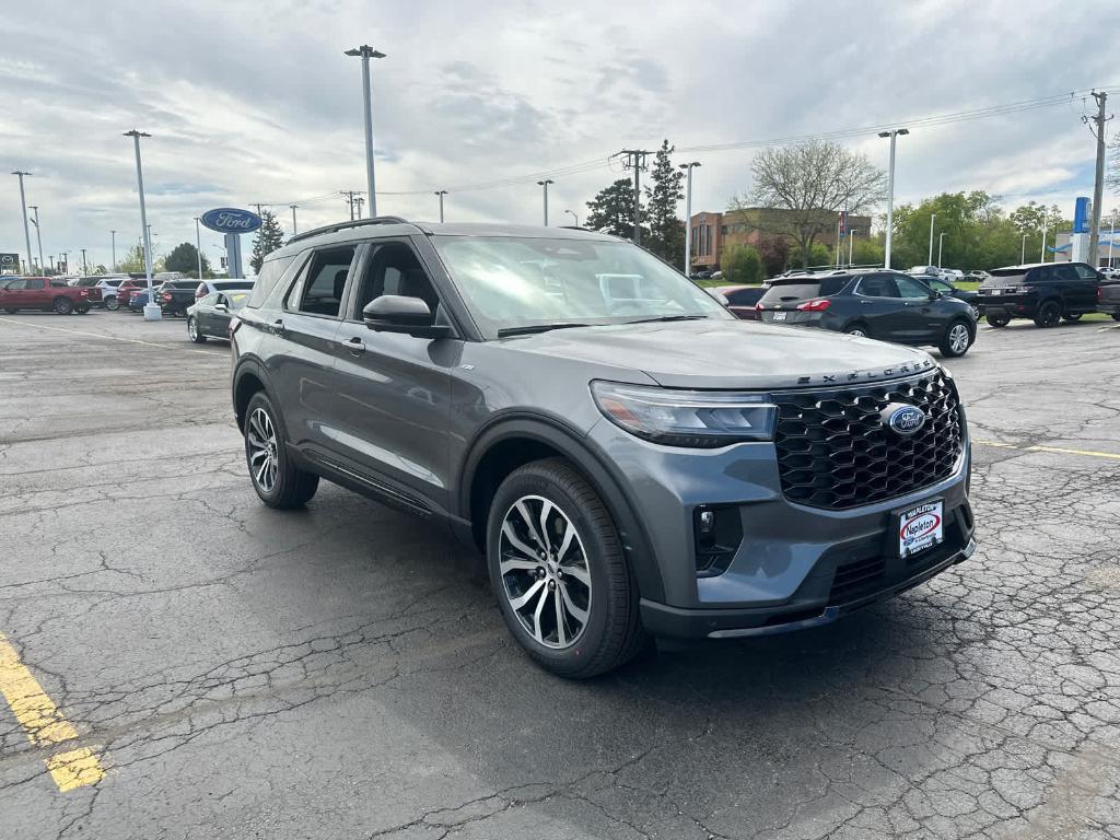 new 2025 Ford Explorer car, priced at $45,644
