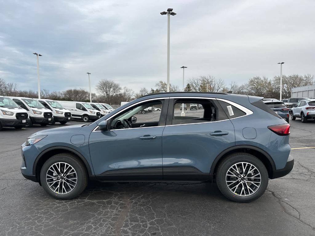 new 2025 Ford Escape car, priced at $42,259