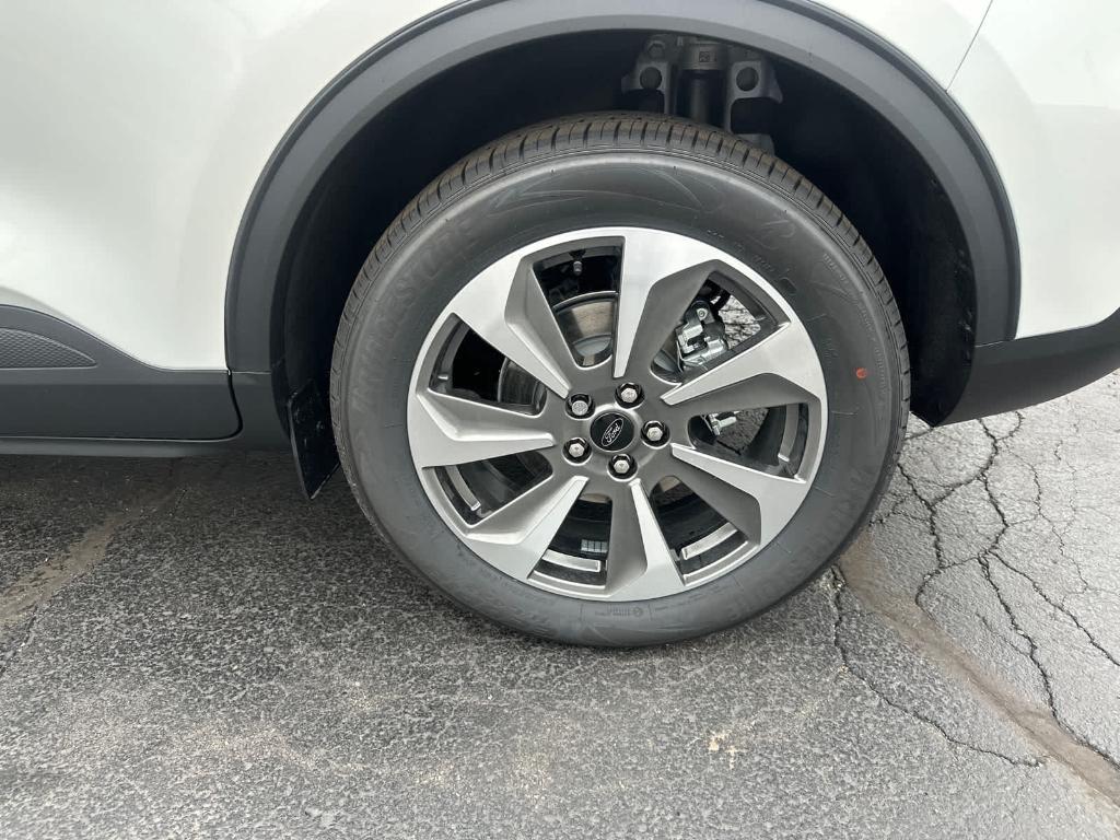 new 2025 Ford Escape car, priced at $39,123