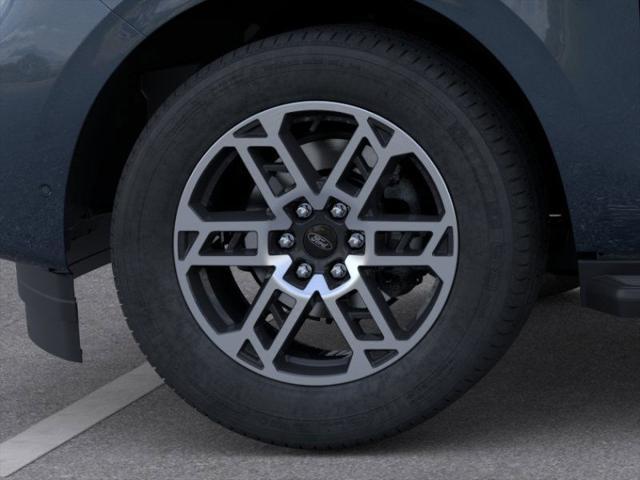 new 2025 Ford Expedition car, priced at $69,029