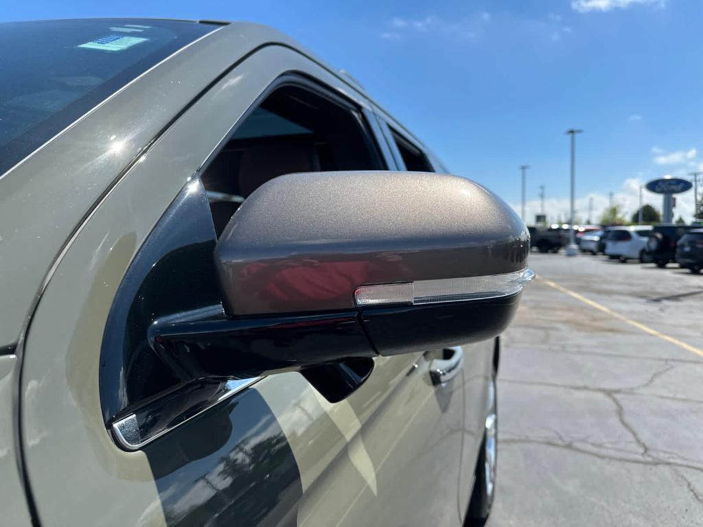 used 2024 Ford Expedition car, priced at $69,900