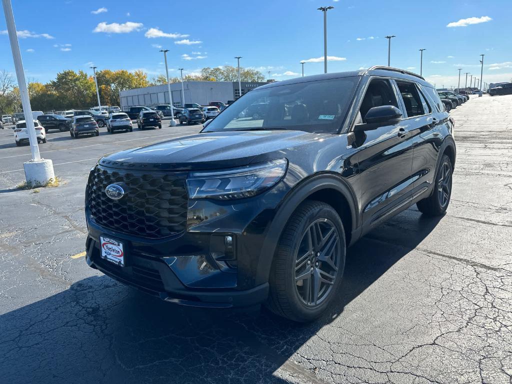 new 2025 Ford Explorer car, priced at $50,322