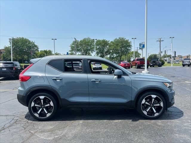 used 2022 Volvo XC40 car, priced at $25,900