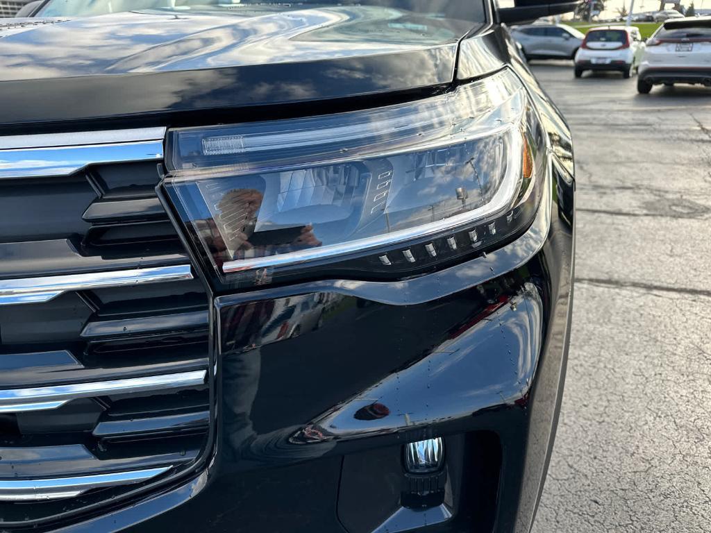 new 2025 Ford Explorer car, priced at $46,408