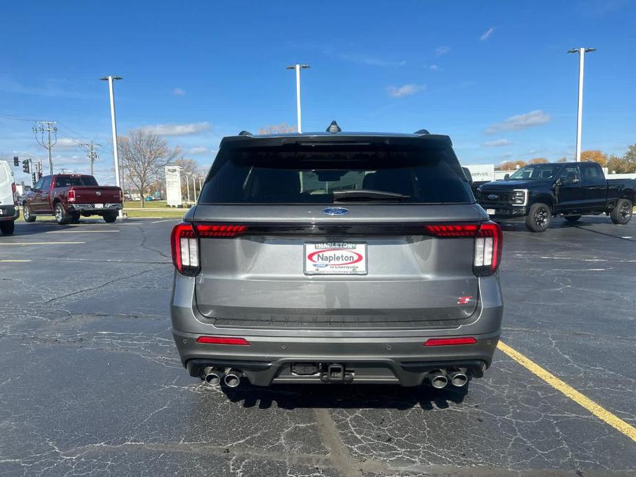 new 2025 Ford Explorer car, priced at $57,556