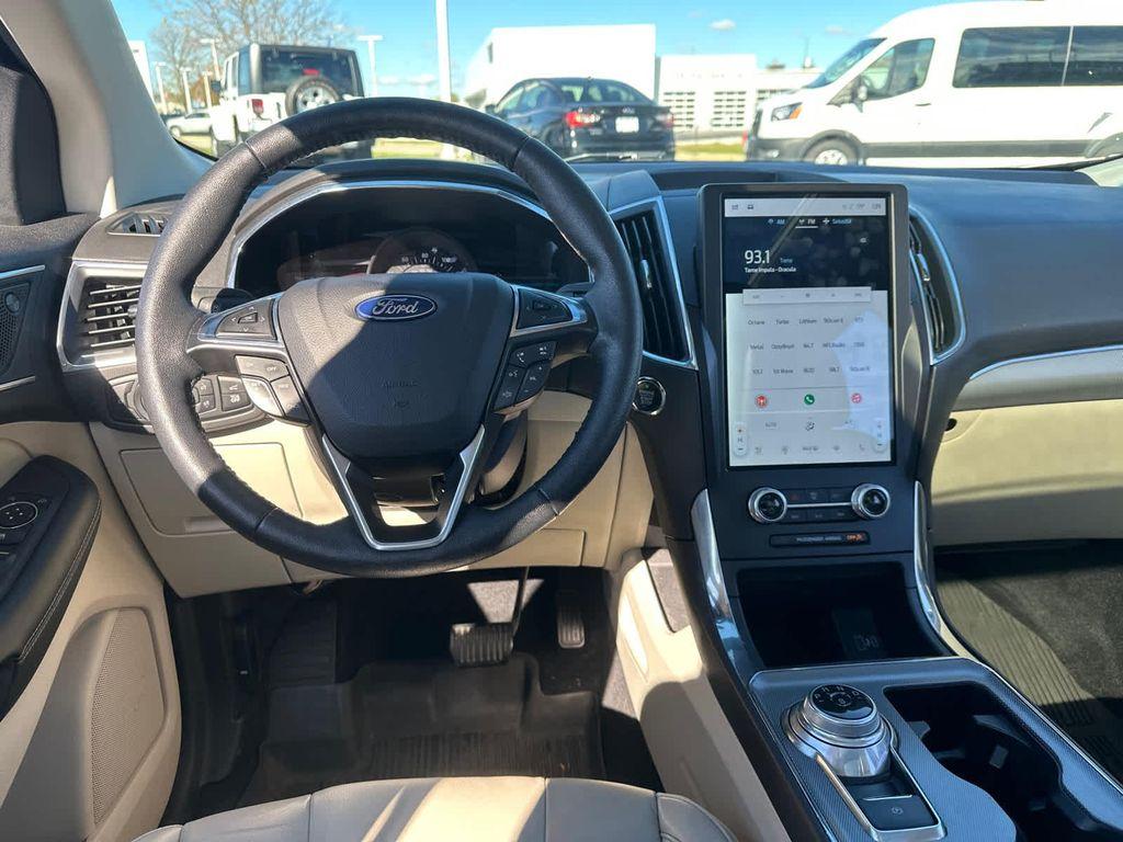 used 2021 Ford Edge car, priced at $22,900