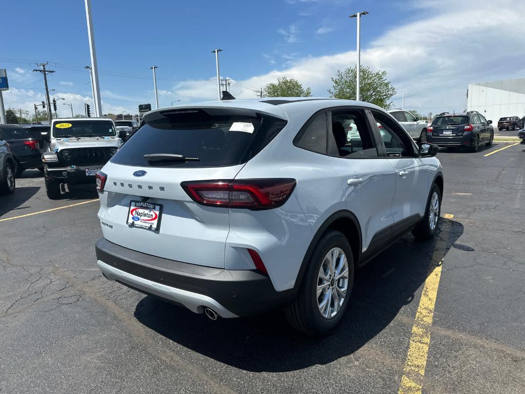new 2025 Ford Escape car, priced at $28,135
