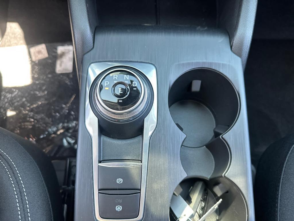 new 2025 Ford Escape car, priced at $28,135
