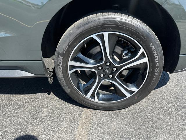 used 2024 Ford Edge car, priced at $41,975