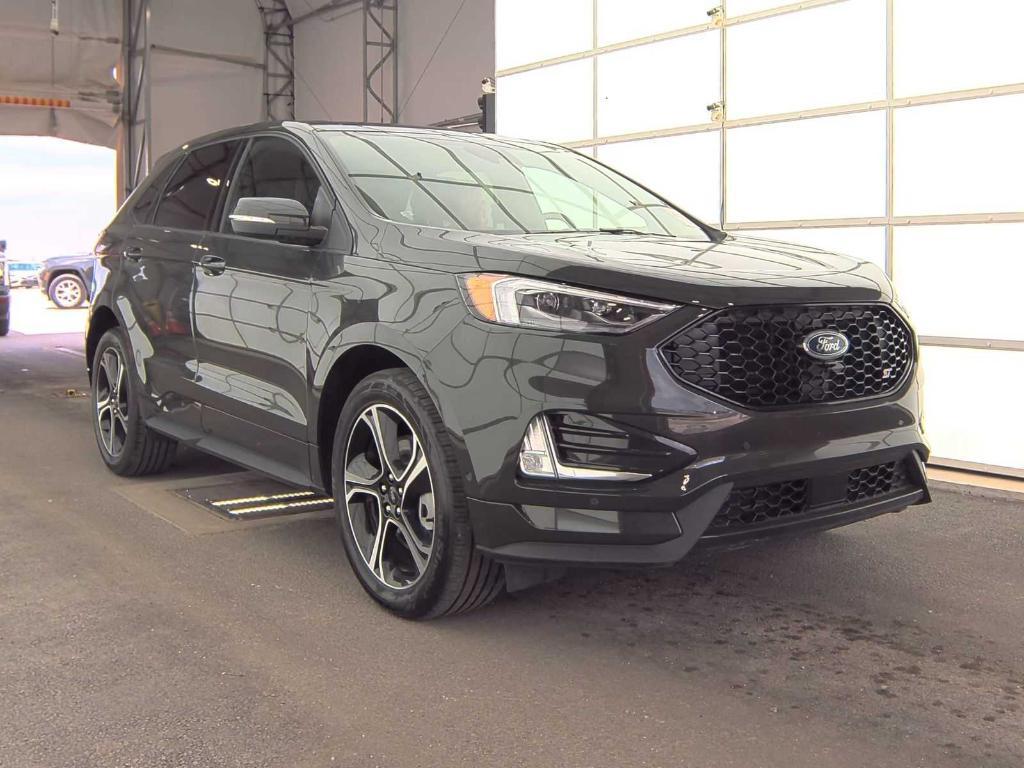 used 2024 Ford Edge car, priced at $41,900