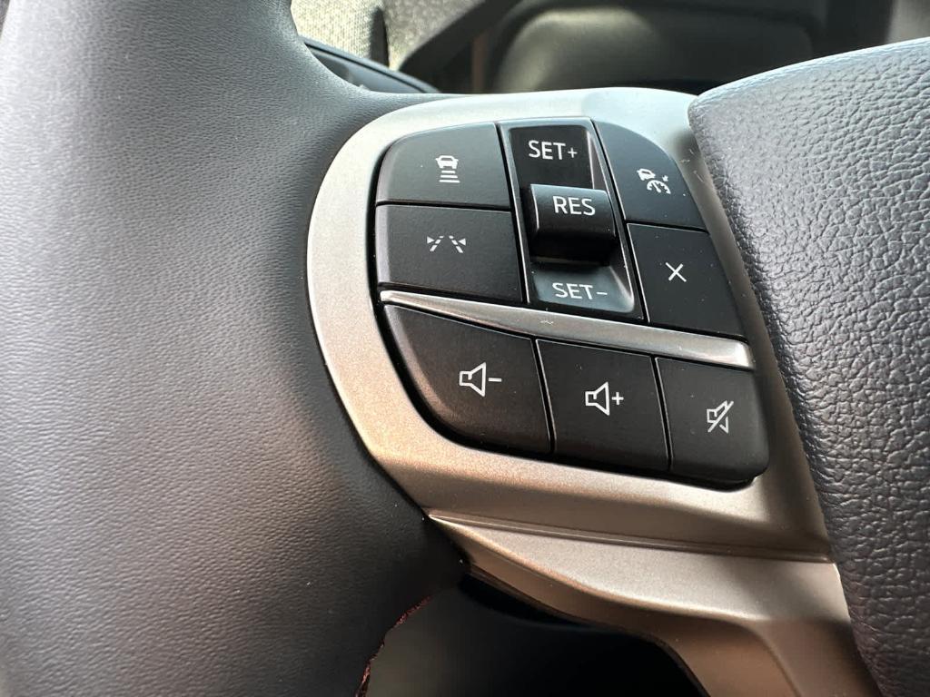 new 2025 Ford Explorer car, priced at $44,634