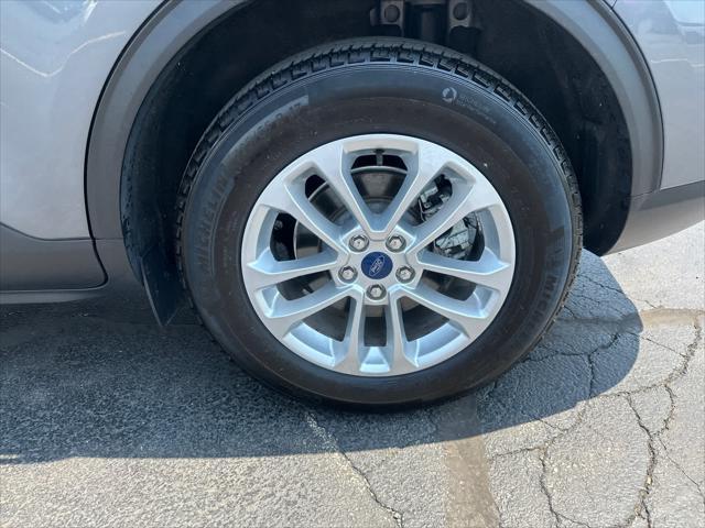 used 2022 Ford Escape car, priced at $21,400