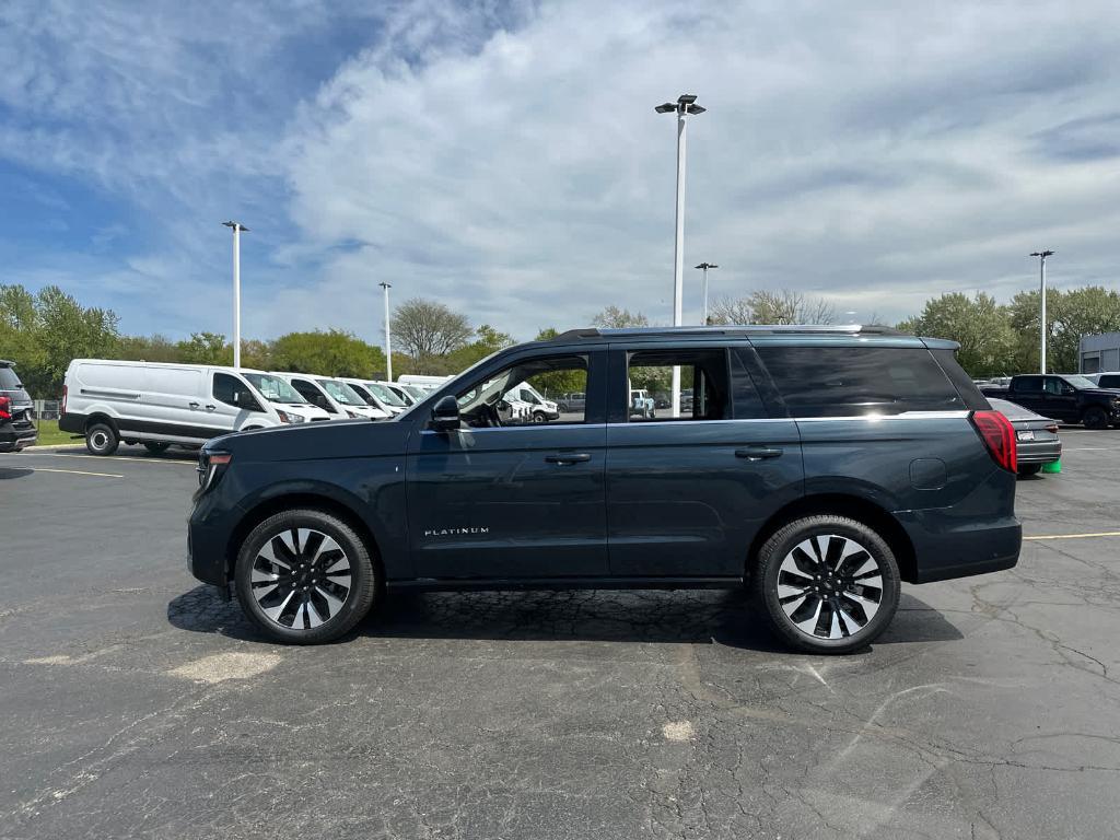 new 2025 Ford Expedition car, priced at $77,932