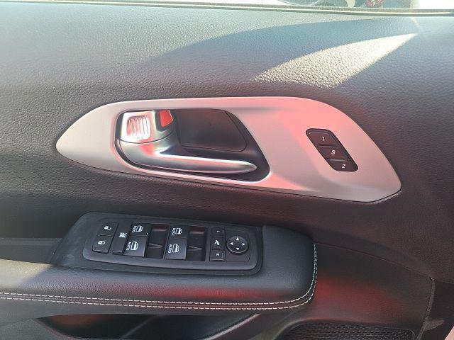 used 2025 Chrysler Pacifica car, priced at $36,175